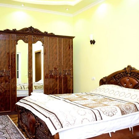 Hotel Vostok Samarkand Esterno foto