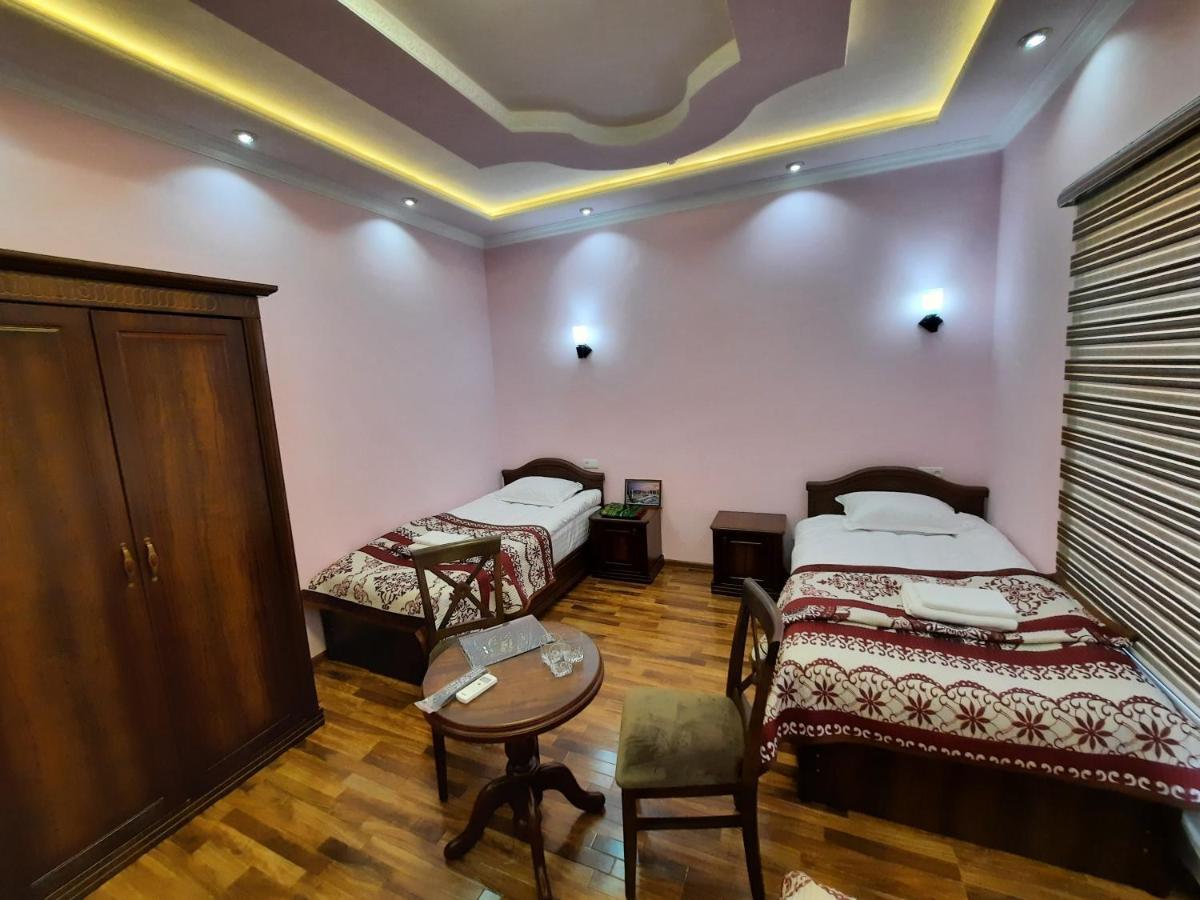 Hotel Vostok Samarkand Esterno foto