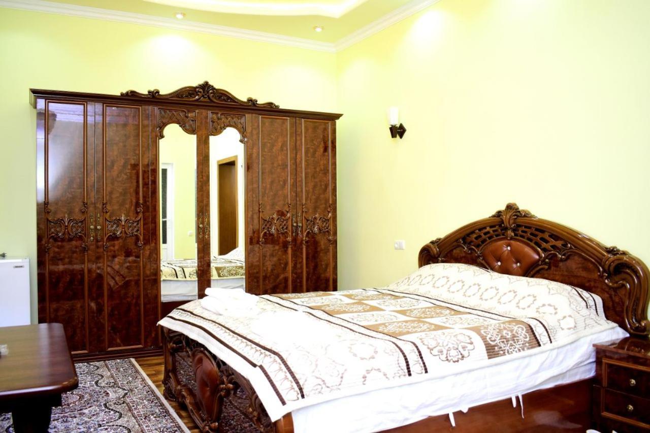 Hotel Vostok Samarkand Esterno foto